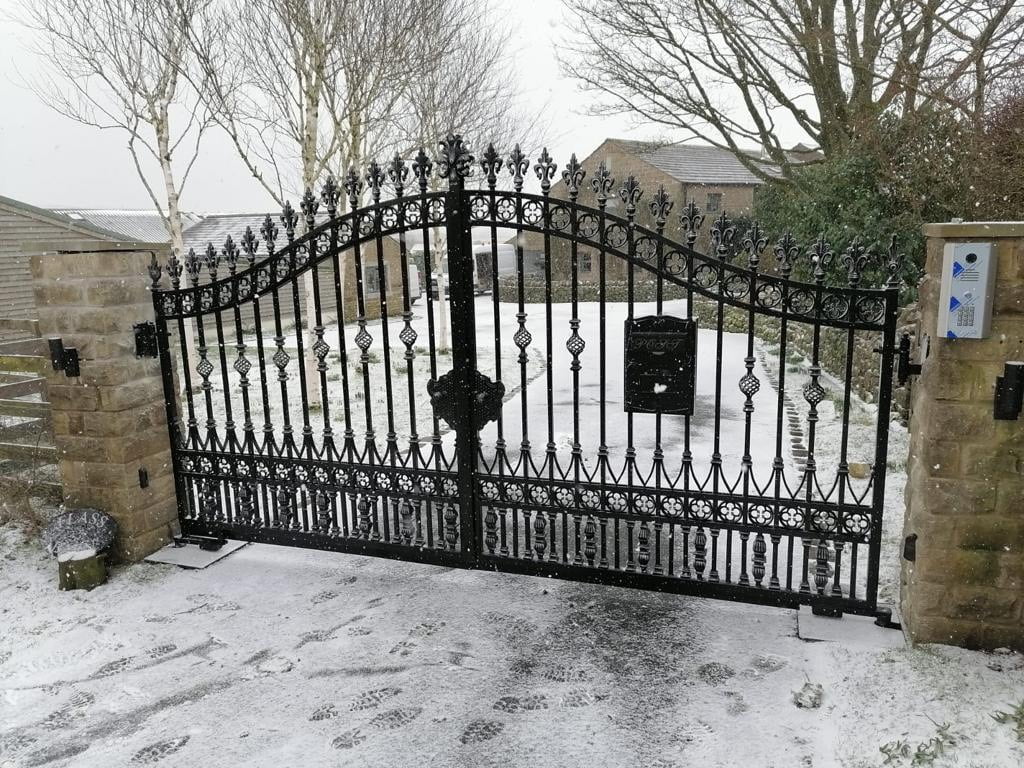 electric gate on house